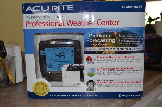 The entire weather station is lightweight and comes in  an easy-to-transport box. Photo: Patricia Vollmer.