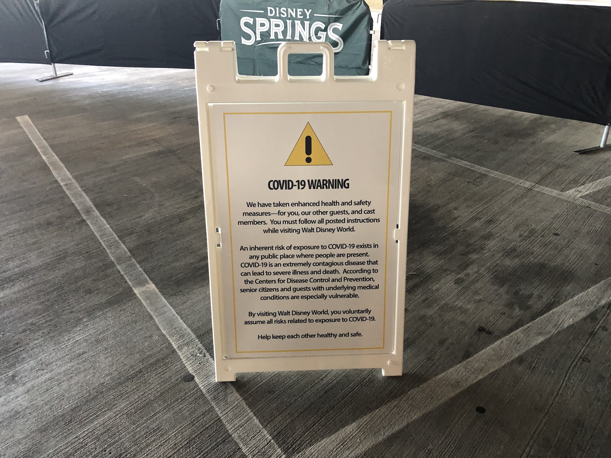 COVID-19 Warning Disney Springs