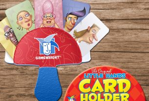 The Little Hands Card Holder, Images Coiledspring, Background Image by Michael Schwarzenberger from Pixabay