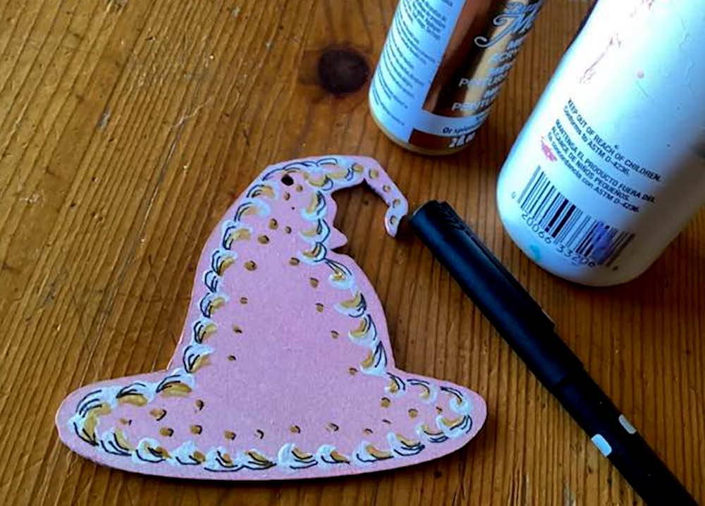 Think of putting icing edges on a little cake.