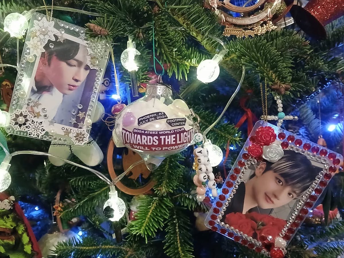kpop ornament feature